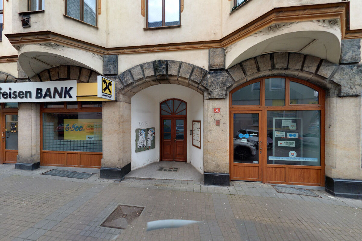 Provozovna zlatnictví Indigo Sky na Myslbekově ulici v Děčíně